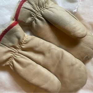 Vintage leather kids mittens